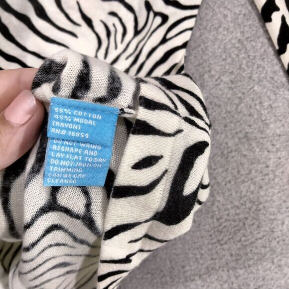 J McLaughlin Cardigan Sweater Womens Sz M Black White Zebra Striped Button Down - Picture 8 of 12
